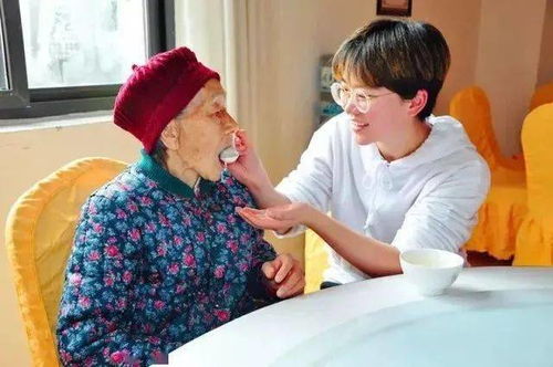 民政專項(xiàng)服務(wù) 保障長(zhǎng)壽困難群眾基本生活，詳解臨時(shí)救助申請(qǐng)與養(yǎng)老服務(wù)